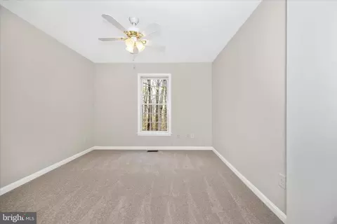 Bedroom - 10393 Liberty Rd, Frederick, MD 21701 photo 6 of 6