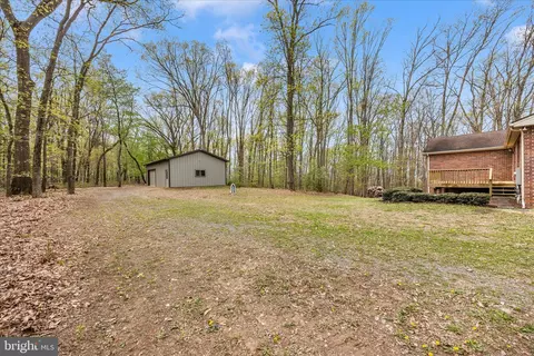 Exterior - 10393 Liberty Rd, Frederick, MD 21701 photo 3 of 5