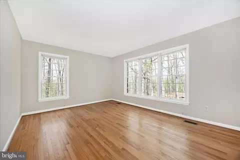 Living - 10393 Liberty Rd, Frederick, MD 21701 photo 3 of 7