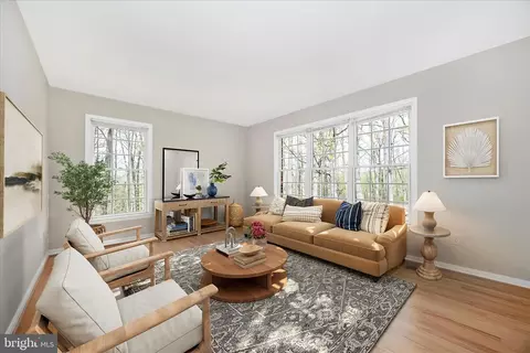 Living - 10393 Liberty Rd, Frederick, MD 21701 photo 2 of 7
