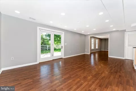 Living - 1033 Bexhill Dr, Frederick, MD 21702 photo 3 of 7