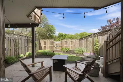 Exterior - 8026 Captains Ct, Frederick, MD 21701 photo 5 of 6