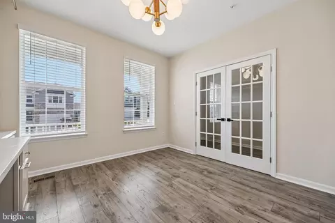Entry Way - 5812 Haller Pl, Frederick, MD 21704 photo 8 of 37