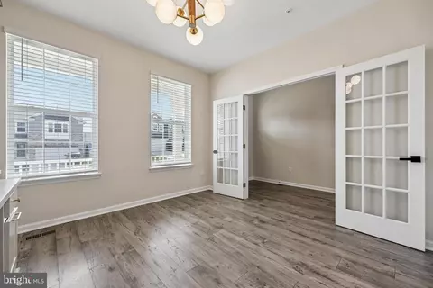 Entry Way - 5812 Haller Pl, Frederick, MD 21704 photo 7 of 37