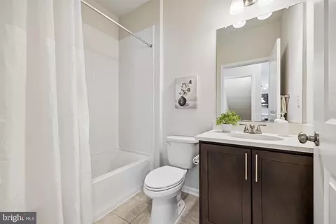 Entry Way - 5812 Haller Pl, Frederick, MD 21704 photo 18 of 37