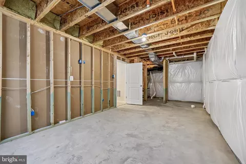 Entry Way - 5812 Haller Pl, Frederick, MD 21704 photo 34 of 37