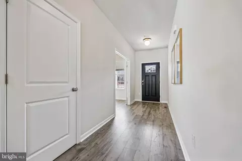 Entry Way - 5812 Haller Pl, Frederick, MD 21704 photo 4 of 37
