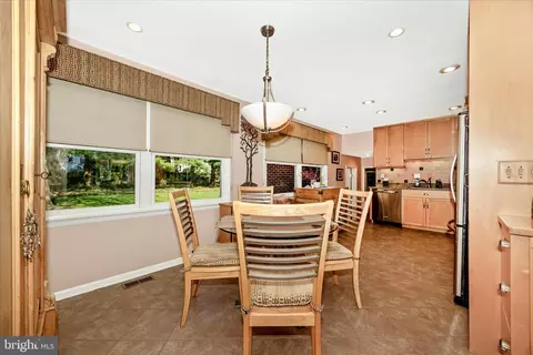 Dining - 8022 Fieldstone Dr, Frederick, MD 21702 photo 2 of 4