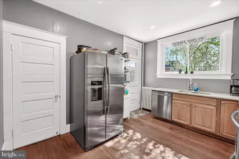 Entry Way - 301 W 7th St, Frederick, MD 21701 photo 1 of 3