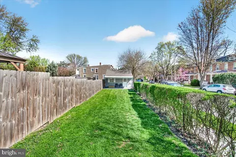 Exterior - 301 W 7th St, Frederick, MD 21701 photo 8 of 9