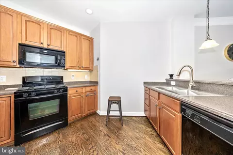 Kitchen - 35 E All Saints St #114, Frederick, MD 21701 photo 5 of 5