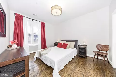 Bedroom - 35 E All Saints St #114, Frederick, MD 21701 photo 1 of 5