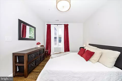 Bedroom - 35 E All Saints St #114, Frederick, MD 21701 photo 5 of 5