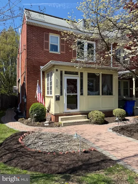 209 Monroe Ave, Frederick, MD 21701