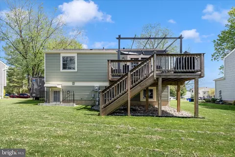 Exterior - 5696 Pebble Dr, Frederick, MD 21703 photo 9 of 10