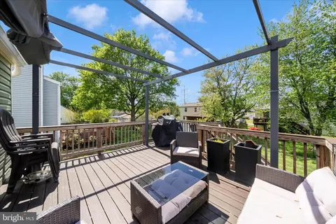 Exterior - 5696 Pebble Dr, Frederick, MD 21703 photo 5 of 10