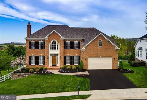 5 Stone Springs Ln, Middletown, MD 21769