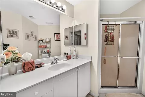 Bath - 595 Cawley Dr #4 3C, Frederick, MD 21703 photo 2 of 2