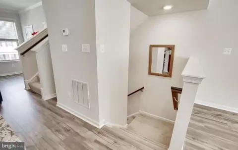 Entry Way - 1328 Ricketts Rd, Frederick, MD 21702 photo 5 of 14