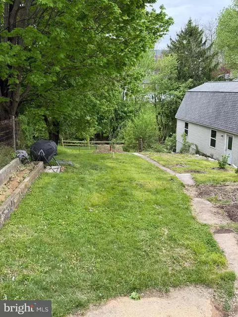 Exterior - 208 Main St, Middletown, MD 21769 photo 6 of 19