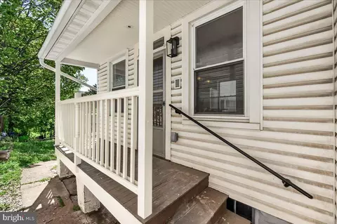 Exterior - 208 Main St, Middletown, MD 21769 photo 5 of 19