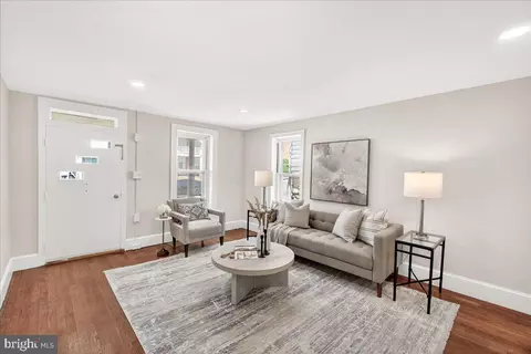 Living - 208 Main St, Middletown, MD 21769 photo 2 of 2