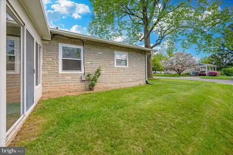 Exterior - 207 Barbara St, Frederick, MD 21701 photo 7 of 13