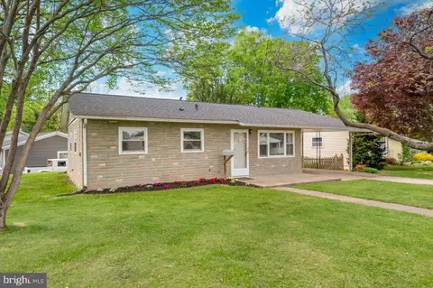 Exterior - 207 Barbara St, Frederick, MD 21701 photo 9 of 13