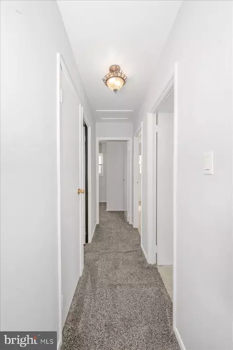 Entry Way - 207 Barbara St, Frederick, MD 21701 photo 2 of 2