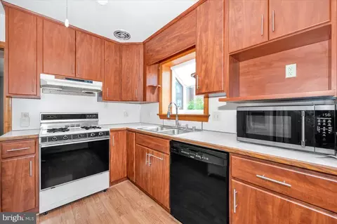 Kitchen - 1201 Staley Ave, Frederick, MD 21701 photo 2 of 6