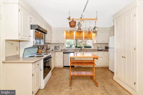 5433 Shookstown Rd, Frederick, MD 21702 photo 10