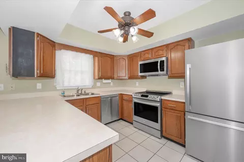 Kitchen - 7958 Parkland Pl, Frederick, MD 21701 photo 5 of 8