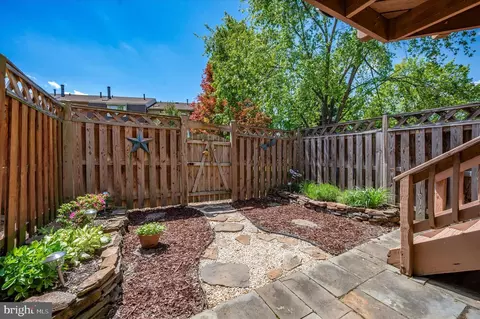 Exterior - 7958 Parkland Pl, Frederick, MD 21701 photo 7 of 12