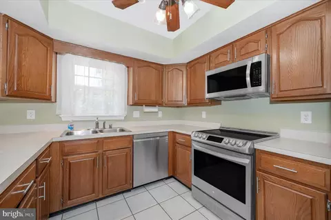 Kitchen - 7958 Parkland Pl, Frederick, MD 21701 photo 8 of 8