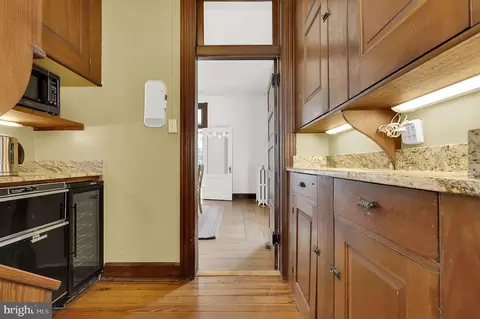 Entry Way - 216 E Main St, Middletown, MD 21769 photo 4 of 8