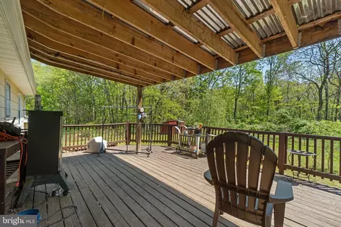Exterior - 6403 Ford Rd, Frederick, MD 21702 photo 2 of 4