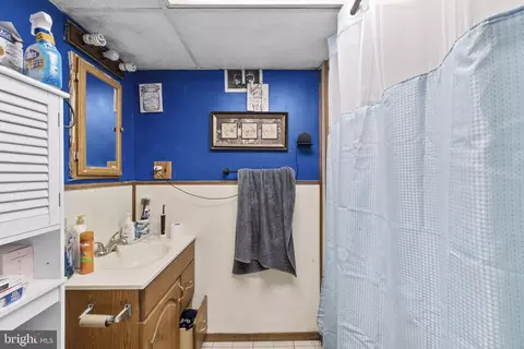 Bath - 6403 Ford Rd, Frederick, MD 21702 photo 2 of 2