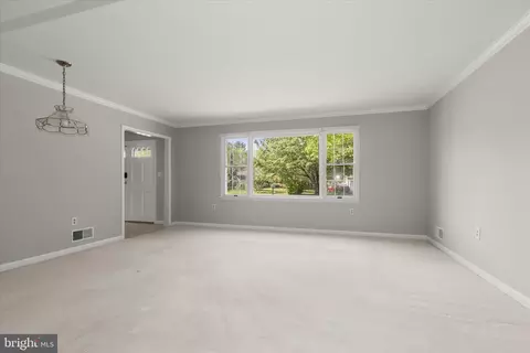 Living - 8208 Glendale Dr, Frederick, MD 21702 photo 4 of 8