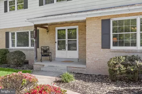 Exterior - 8208 Glendale Dr, Frederick, MD 21702 photo 5 of 17