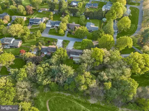 View/Area - 8208 Glendale Dr, Frederick, MD 21702 photo 9 of 10