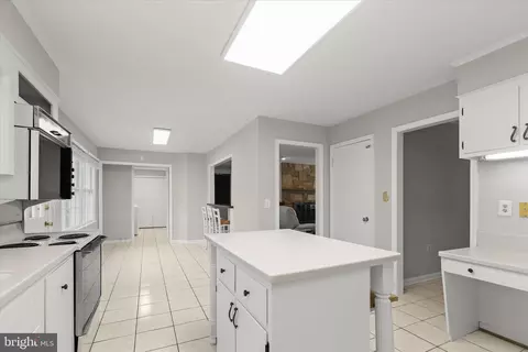 Kitchen - 8208 Glendale Dr, Frederick, MD 21702 photo 5 of 6