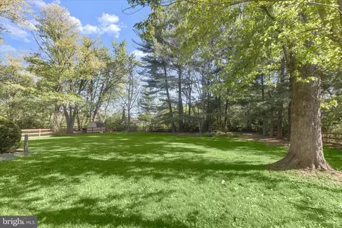 Exterior - 8208 Glendale Dr, Frederick, MD 21702 photo 10 of 17