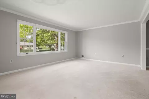 Living - 8208 Glendale Dr, Frederick, MD 21702 photo 5 of 8