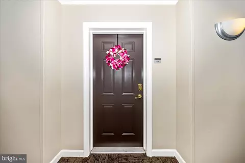 Entry Way - 35 E All Saints St #206, Frederick, MD 21701 photo 5 of 7
