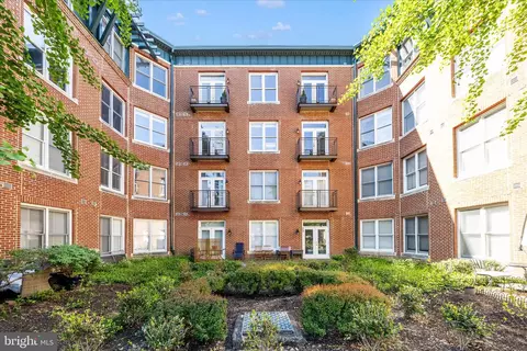 35 E All Saints St #206, Frederick, MD 21701