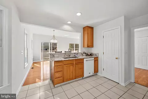1002 Eastbourne Ct, Frederick, MD 21702 photo 22