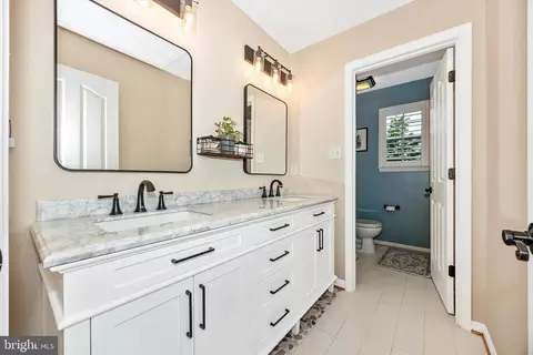 Bath - 1133 Wilcox Ct, Frederick, MD 21702 photo 3 of 3