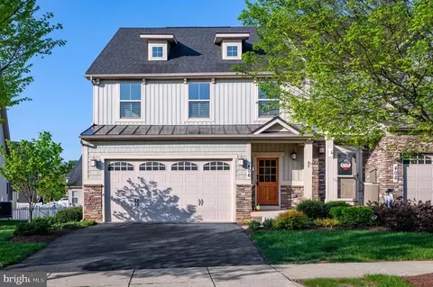406 Wills Creek Dr, Brunswick, MD 21716