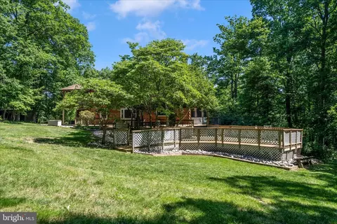 Exterior - 4509 Shaff Ln, Frederick, MD 21703 photo 12 of 17