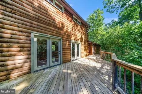 Exterior - 4509 Shaff Ln, Frederick, MD 21703 photo 5 of 17